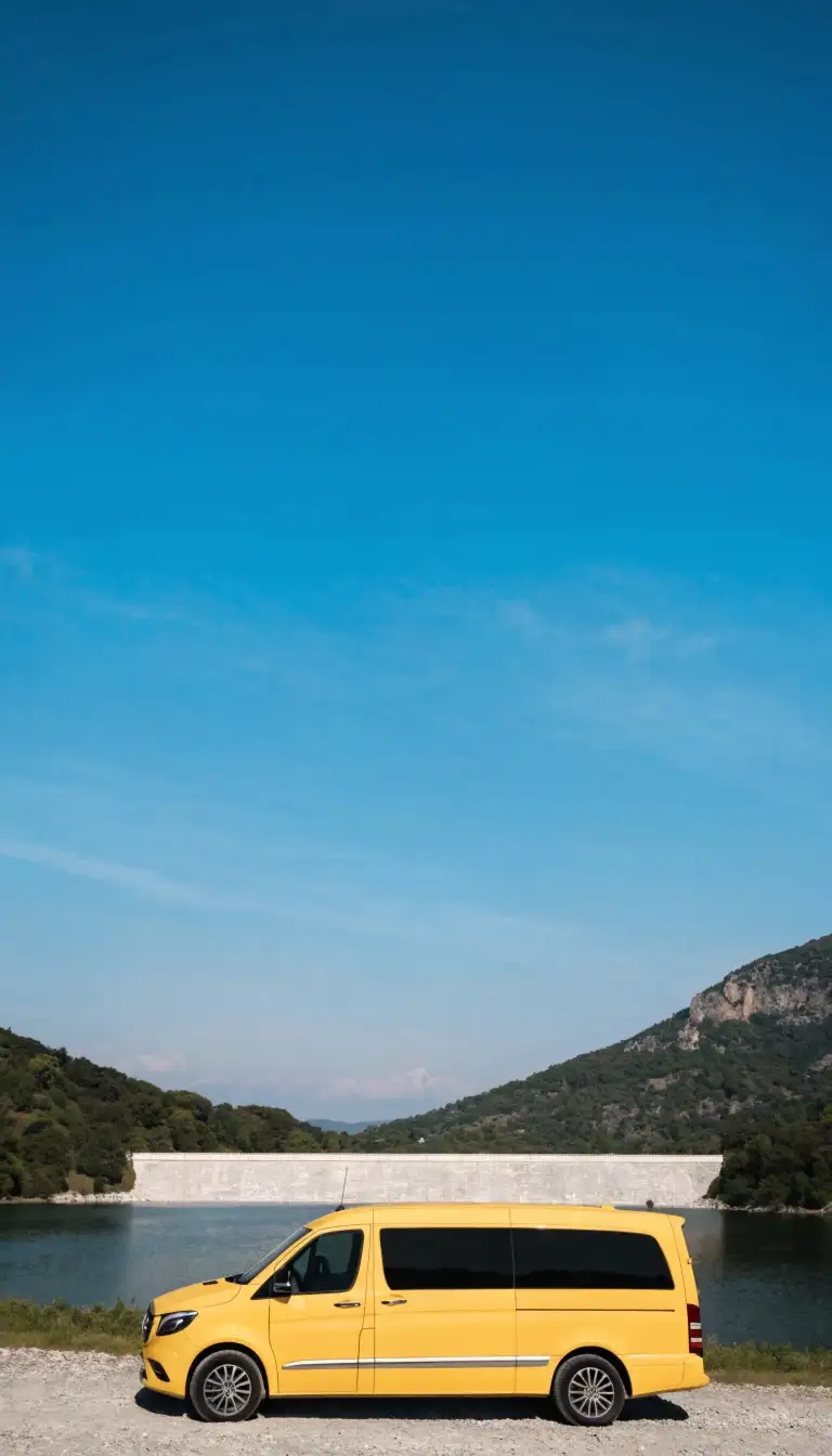 Athens Airport Transfer with Mercedes-Benz 8-Seater